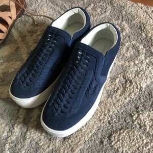 Suede navy blue shoes